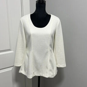 IM NYC ISAAC MIZRAHI white peplum top with textured pattern 3/4 Sleeves size S/P